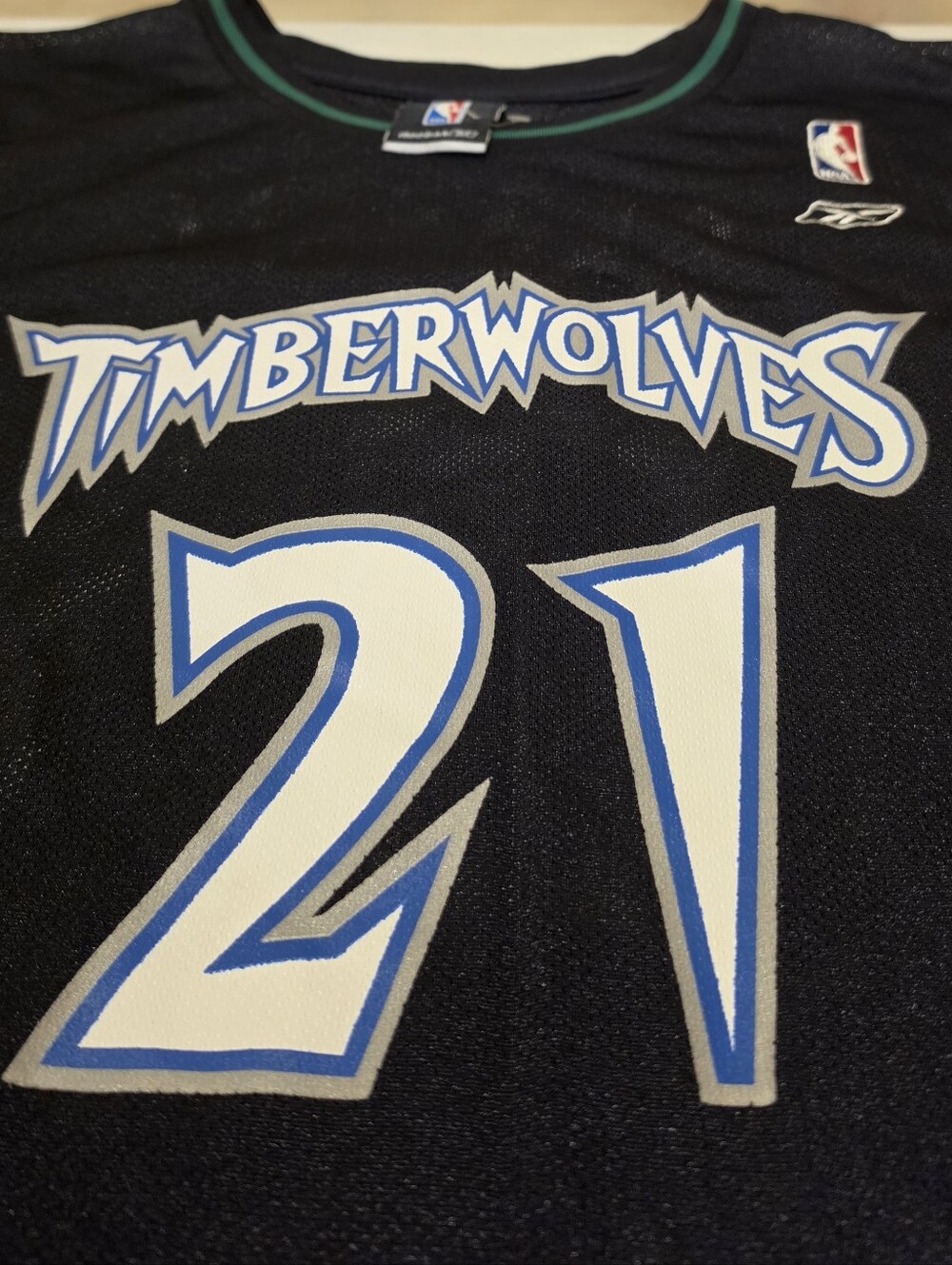 Title: Vintage 2004 Kevin Garnett Minnesota Timberwolves Reebok Replica Jersey